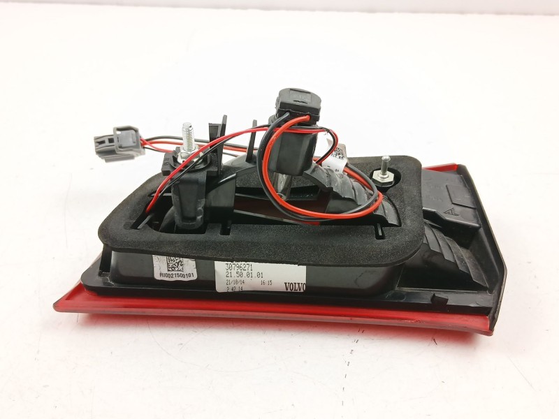 Recambio de piloto porton izquierdo para volvo s60 ii (134) d4 referencia OEM IAM 30796271  