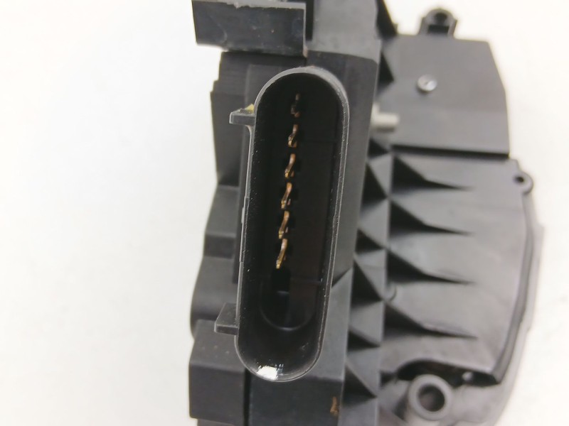 Recambio de cerradura puerta trasera izquierda para volvo s60 ii (134) d4 referencia OEM IAM 31301742  