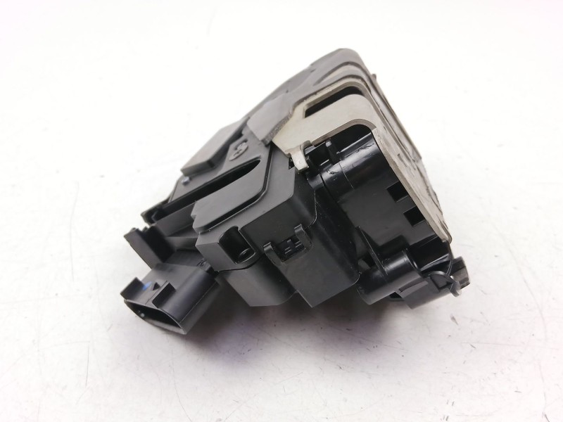 Recambio de cerradura puerta delantera derecha para volvo s60 ii (134) d4 referencia OEM IAM 31301740  
