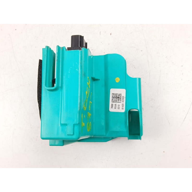 Recambio de cerradura puerta trasera derecha para hyundai i10 iii (ac3, ai3) 1.0 mpi referencia OEM IAM 81420K7000  