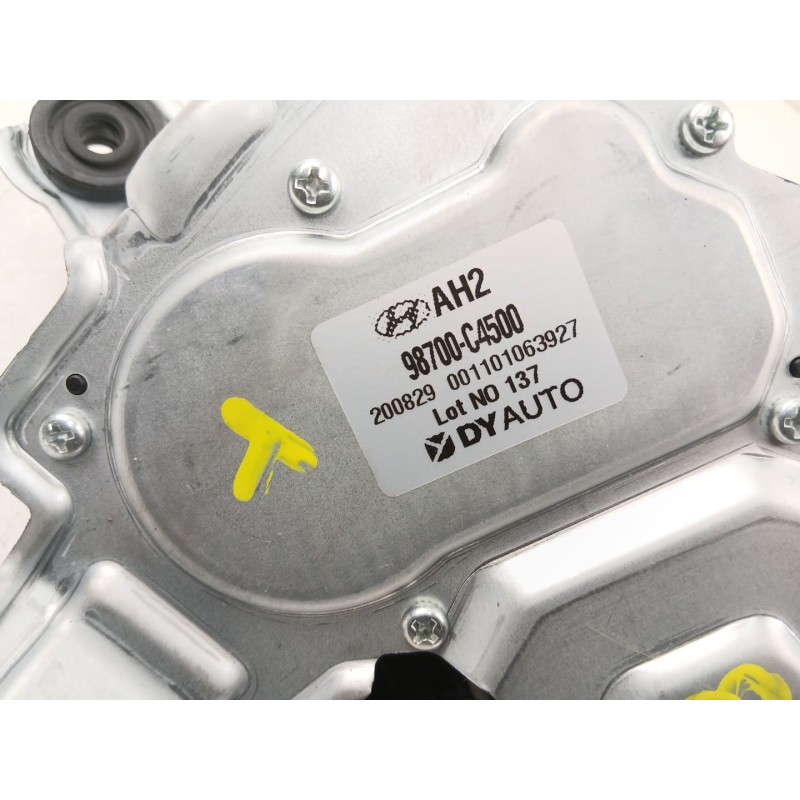 Recambio de motor limpia trasero para hyundai i10 iii (ac3, ai3) 1.0 mpi referencia OEM IAM 98700C4500  