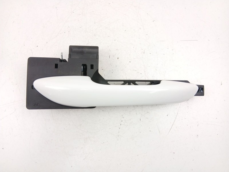 Recambio de manilla delantera derecha para hyundai i10 iii (ac3, ai3) 1.0 mpi referencia OEM IAM 82665K7000  