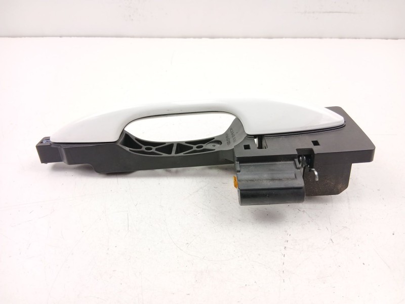 Recambio de manilla delantera derecha para hyundai i10 iii (ac3, ai3) 1.0 mpi referencia OEM IAM 82665K7000  