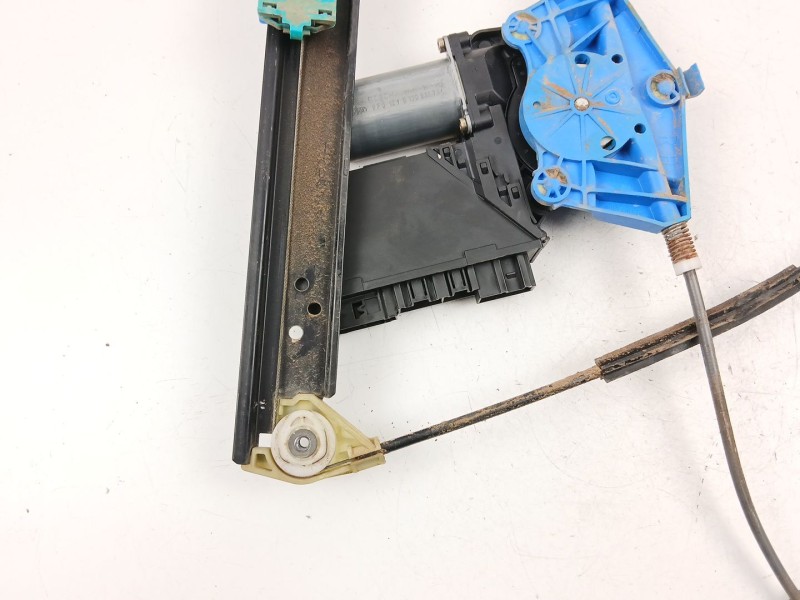 Recambio de elevalunas trasero derecho para volkswagen touareg (7la, 7l6, 7l7) 2.5 r5 tdi referencia OEM IAM 7L0959794  