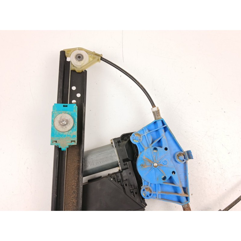 Recambio de elevalunas trasero derecho para volkswagen touareg (7la, 7l6, 7l7) 2.5 r5 tdi referencia OEM IAM 7L0959794  