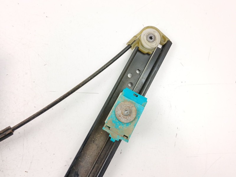 Recambio de elevalunas trasero derecho para volkswagen touareg (7la, 7l6, 7l7) 2.5 r5 tdi referencia OEM IAM 7L0959794  