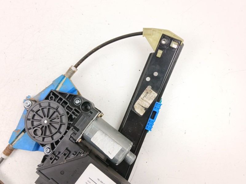 Recambio de elevalunas trasero derecho para volkswagen touareg (7la, 7l6, 7l7) 2.5 r5 tdi referencia OEM IAM 7L0959794  