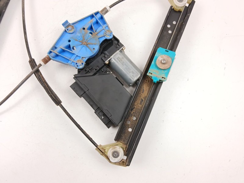 Recambio de elevalunas trasero izquierdo para volkswagen touareg (7la, 7l6, 7l7) 2.5 r5 tdi referencia OEM IAM 7L0959795  