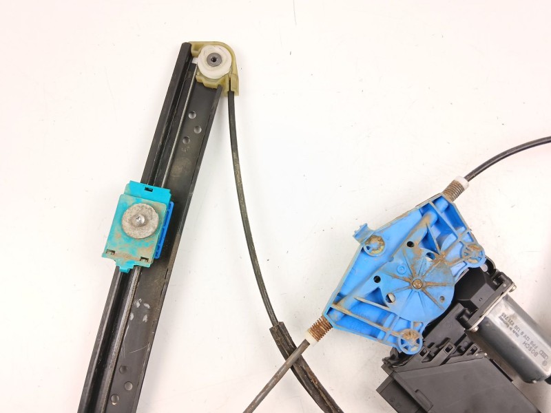 Recambio de elevalunas trasero izquierdo para volkswagen touareg (7la, 7l6, 7l7) 2.5 r5 tdi referencia OEM IAM 7L0959795  