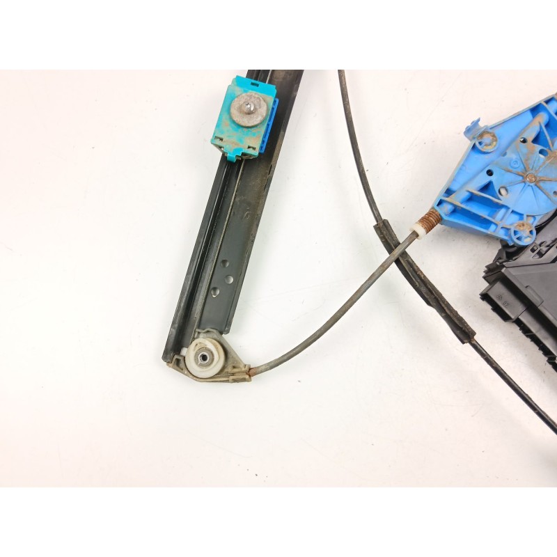 Recambio de elevalunas trasero izquierdo para volkswagen touareg (7la, 7l6, 7l7) 2.5 r5 tdi referencia OEM IAM 7L0959795  