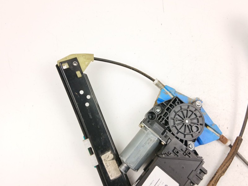 Recambio de elevalunas trasero izquierdo para volkswagen touareg (7la, 7l6, 7l7) 2.5 r5 tdi referencia OEM IAM 7L0959795  