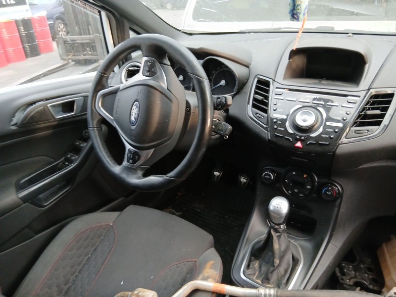 Recambio de carroceria para ford fiesta vi (cb1, ccn) 1.5 tdci referencia OEM IAM    Recambio de carroceria para ford fiesta vi (cb1, ccn) 1.5 tdci referencia OEM IAM