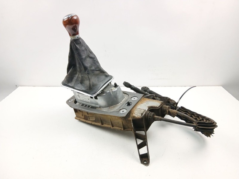 Recambio de palanca cambio manual para volkswagen touareg (7la, 7l6, 7l7) 2.5 r5 tdi referencia OEM IAM 7L6711049C  