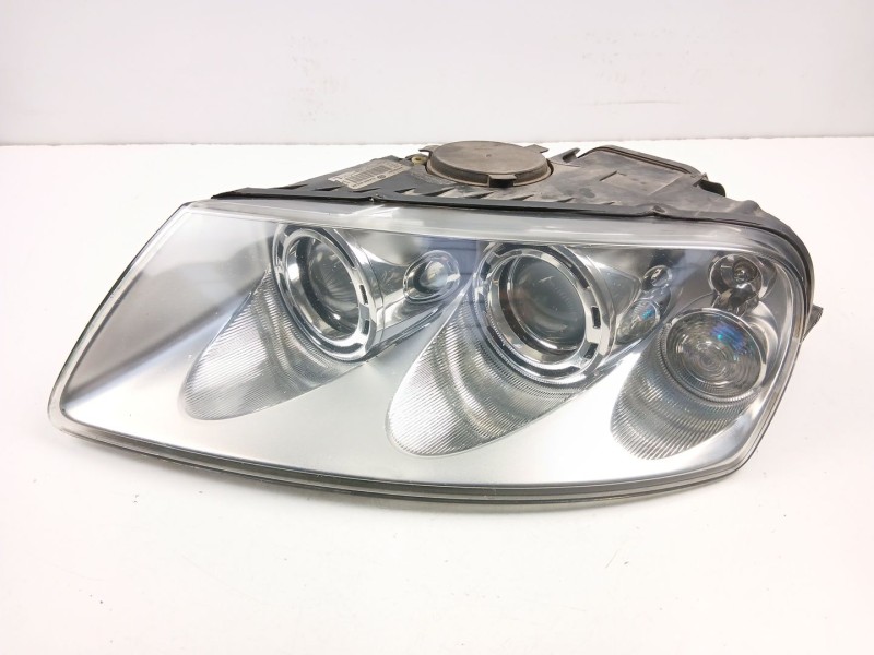 Recambio de faro izquierdo para volkswagen touareg (7la, 7l6, 7l7) 2.5 r5 tdi referencia OEM IAM 7L6941015BK  
