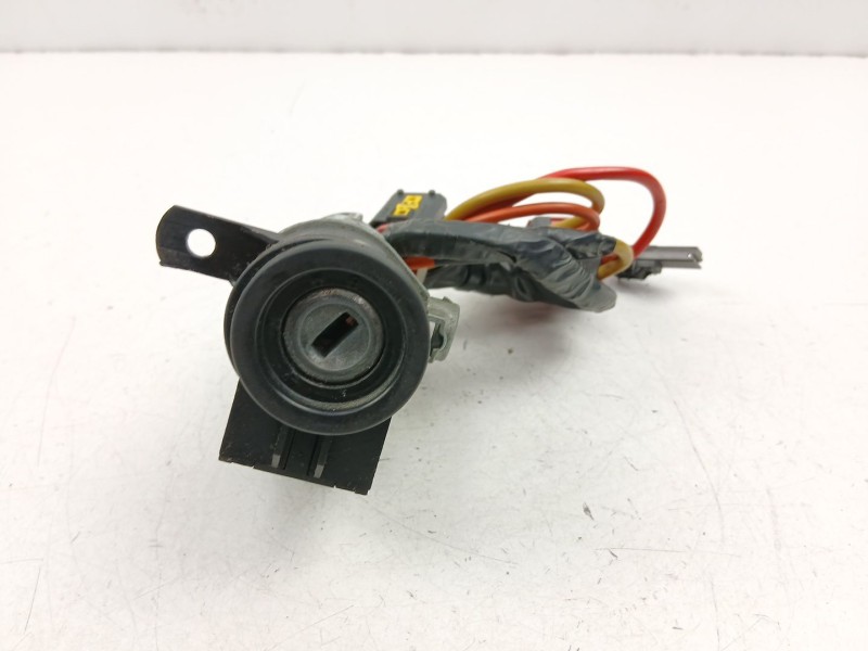 Recambio de conmutador de arranque para peugeot 406 (8b) 2.0 hdi 110 referencia OEM IAM 4162R7   Recambio de conmutador de arranque para peugeot 406 (8b) 2.0 hdi 110 referencia OEM IAM 4162R7