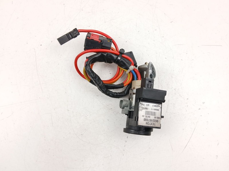 Recambio de conmutador de arranque para peugeot 406 (8b) 2.0 hdi 110 referencia OEM IAM 4162R7   Recambio de conmutador de arranque para peugeot 406 (8b) 2.0 hdi 110 referencia OEM IAM 4162R7