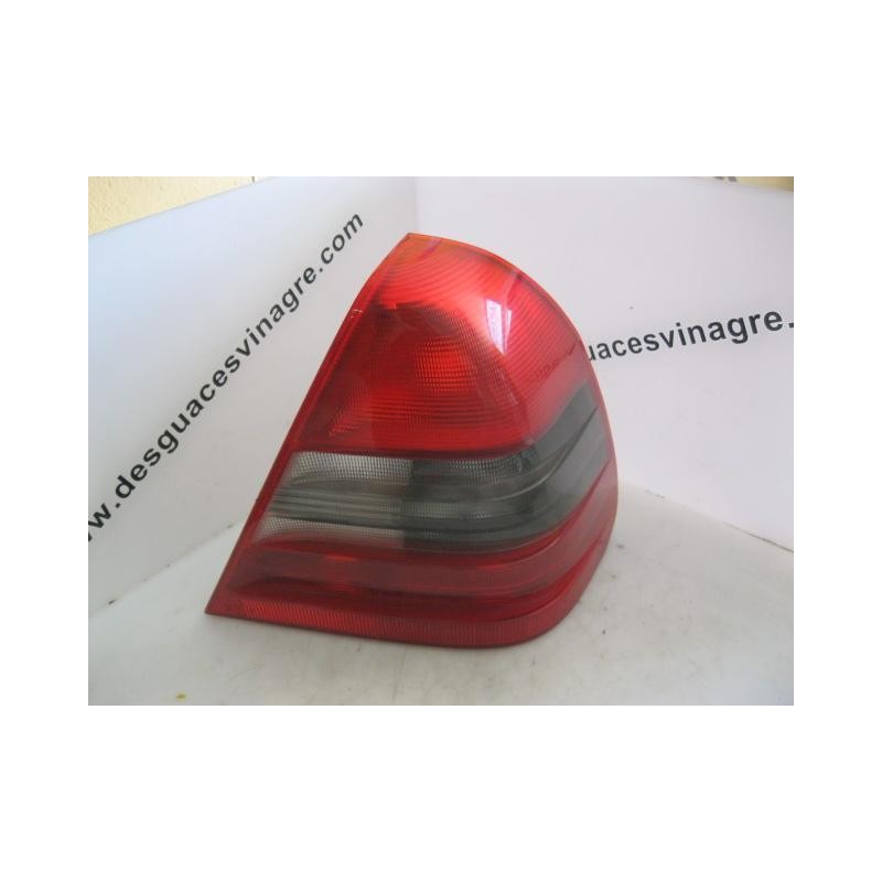 Recambio de piloto trasero dch. : m. benz c 220 : 2.2 g-111 961 (149 cv) 4p(w202) [1995] para m. benz c 220 2.2 g-111 961 (149 c