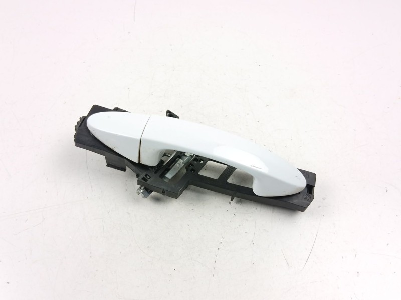 Recambio de manilla delantera derecha para ford fiesta vi (cb1, ccn) 1.5 tdci referencia OEM IAM 8A61A224A36AN  