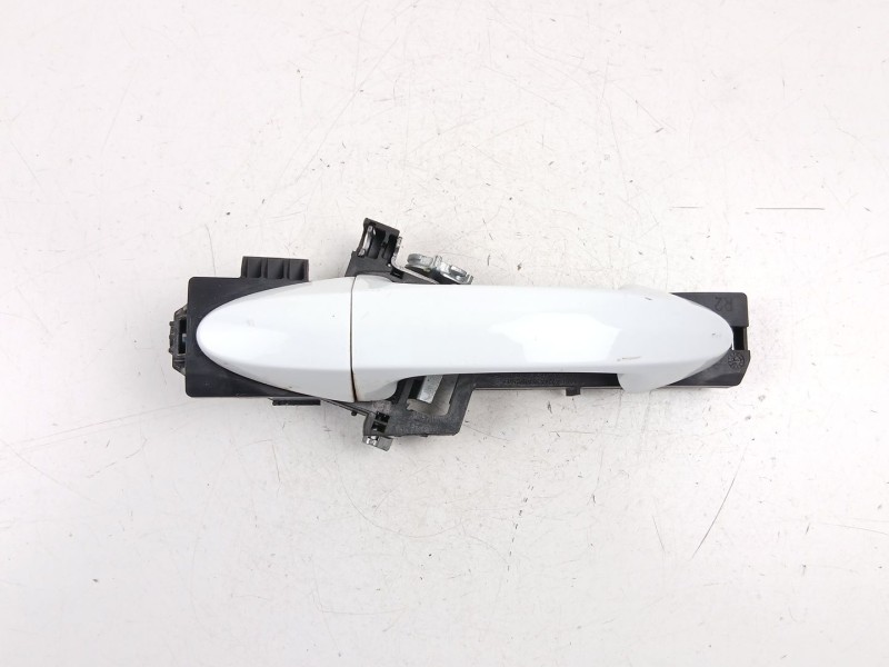 Recambio de manilla delantera derecha para ford fiesta vi (cb1, ccn) 1.5 tdci referencia OEM IAM 8A61A224A36AN  