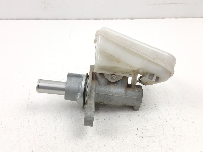 Recambio de bomba de freno para ford fiesta vi (cb1, ccn) 1.5 tdci referencia OEM IAM 8V512140DB  