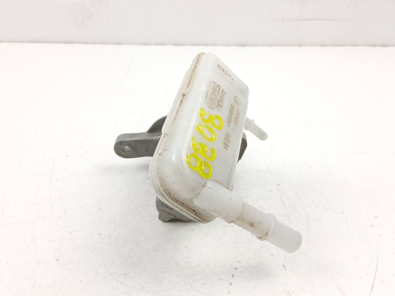 Recambio de bomba de freno para ford fiesta vi (cb1, ccn) 1.5 tdci referencia OEM IAM 8V512140DB  