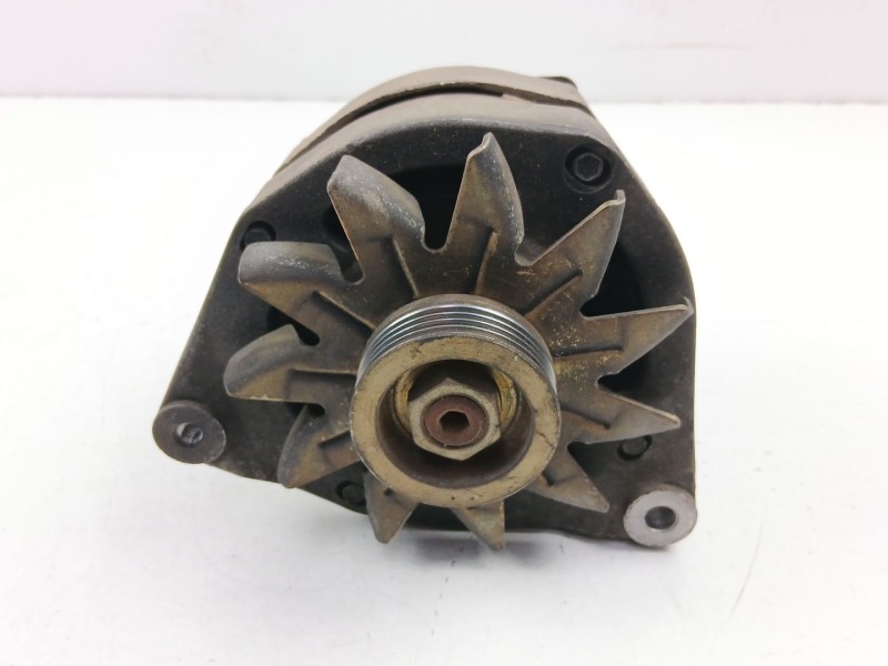 Recambio de alternador para peugeot 205 ii (20a/c) 1.1 referencia OEM IAM 5705K4 A14N173  Recambio de alternador para peugeot 205 ii (20a/c) 1.1 referencia OEM IAM 5705K4 A14N173
