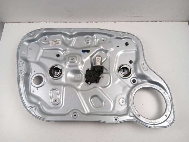 Recambio de elevalunas delantero izquierdo para kia cee´d hatchback (ed) 1.4 cvvt referencia OEM IAM 824701H000  