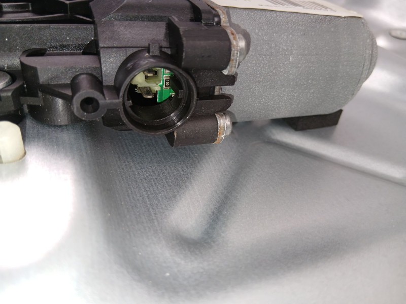 Recambio de elevalunas delantero izquierdo para kia cee´d hatchback (ed) 1.4 cvvt referencia OEM IAM 824701H000  