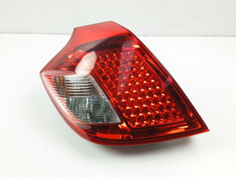 Recambio de piloto trasero izquierdo para kia cee´d hatchback (ed) 1.4 cvvt referencia OEM IAM 924011H050  