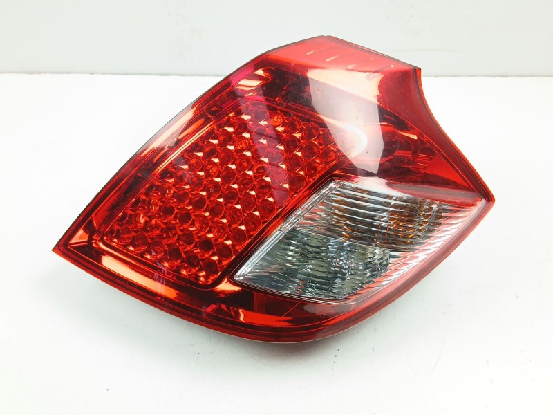 Recambio de piloto trasero derecho para kia cee´d hatchback (ed) 1.4 cvvt referencia OEM IAM 924021H050  