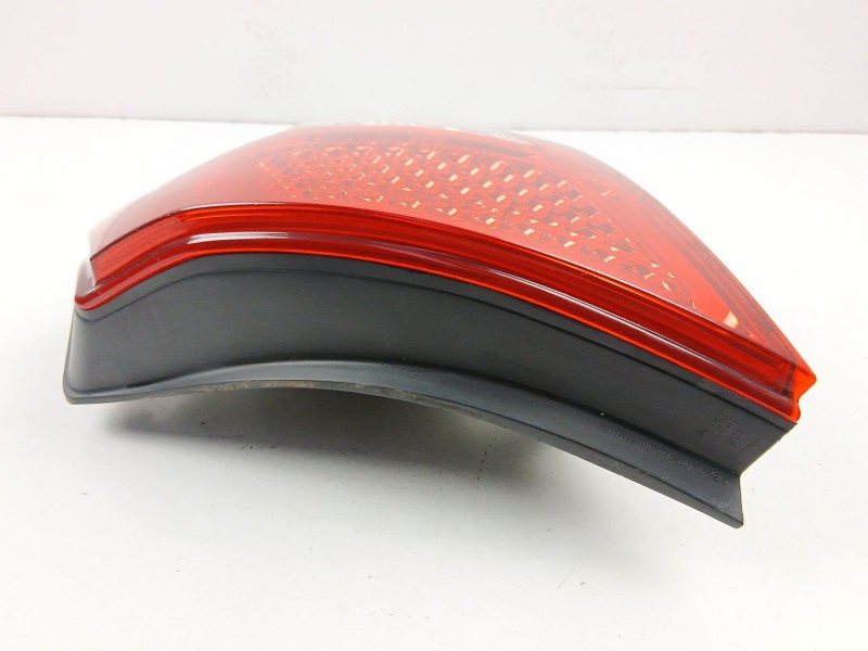 Recambio de piloto trasero derecho para kia cee´d hatchback (ed) 1.4 cvvt referencia OEM IAM 924021H050  