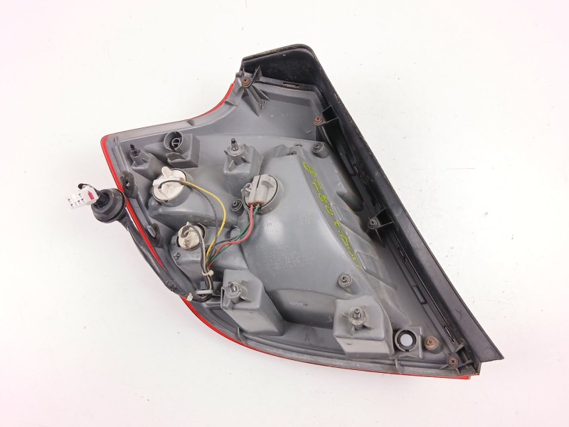 Recambio de piloto trasero derecho para kia cee´d hatchback (ed) 1.4 cvvt referencia OEM IAM 924021H050  
