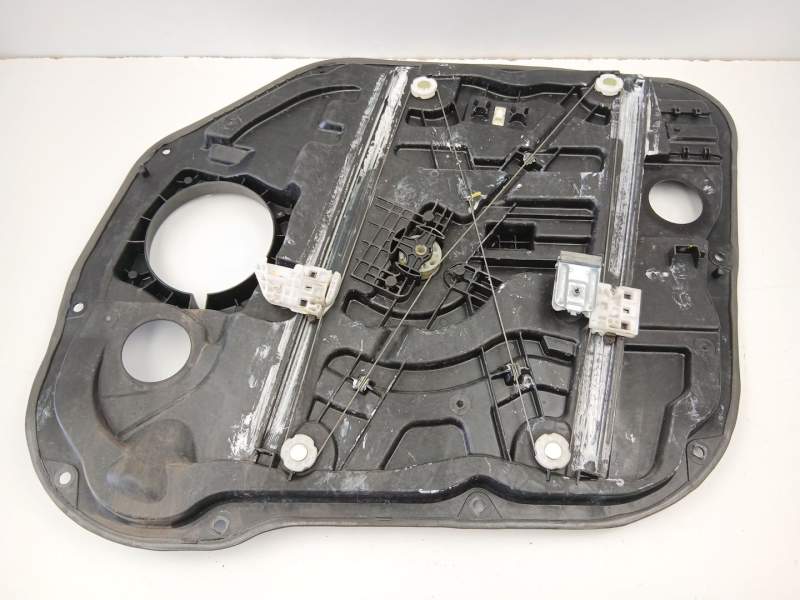 Recambio de elevalunas delantero izquierdo para kia carens iv 1.7 crdi referencia OEM IAM 82470A4260  