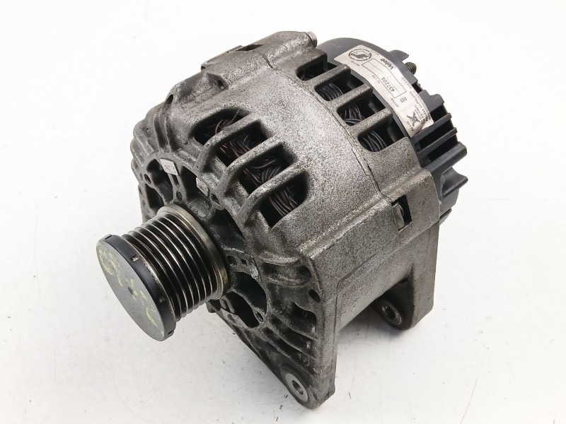 Recambio de alternador para volvo s40 i (644) 1.9 di referencia OEM IAM 8251641 SG12B096  Recambio de alternador para volvo s40 i (644) 1.9 di referencia OEM IAM 8251641 SG12B096
