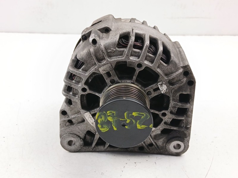 Recambio de alternador para volvo s40 i (644) 1.9 di referencia OEM IAM 8251641 SG12B096  Recambio de alternador para volvo s40 i (644) 1.9 di referencia OEM IAM 8251641 SG12B096