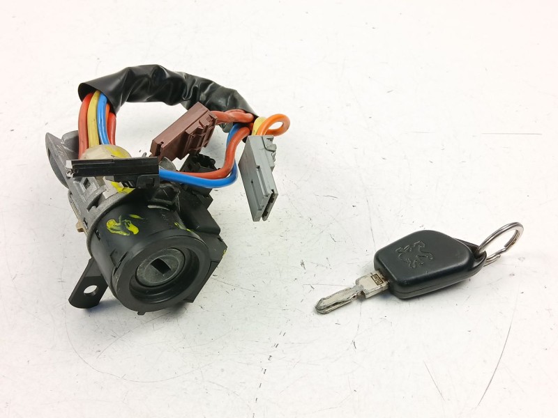 Recambio de conmutador de arranque para peugeot 406 (8b) 2.1 td 12v referencia OEM IAM 4162G6   Recambio de conmutador de arranque para peugeot 406 (8b) 2.1 td 12v referencia OEM IAM 4162G6