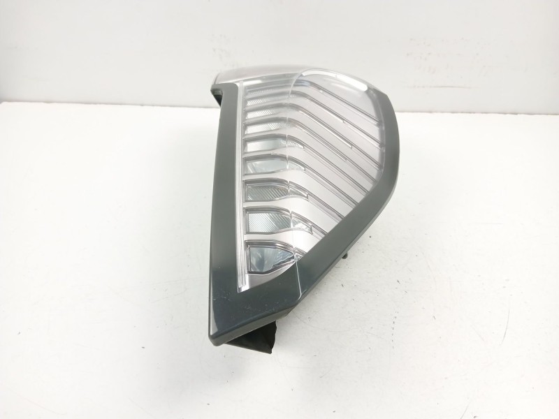 Recambio de piloto trasero izquierdo para renault scénic iii (jz0/1_) 1.5 dci referencia OEM IAM 265558940R  