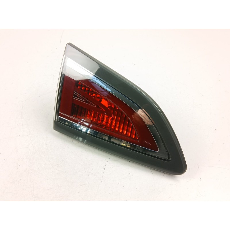 Recambio de piloto porton izquierdo para renault scénic iii (jz0/1_) 1.5 dci referencia OEM IAM 265551471R  