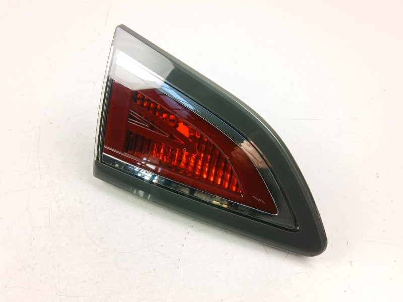 Recambio de piloto porton izquierdo para renault scénic iii (jz0/1_) 1.5 dci referencia OEM IAM 265551471R  