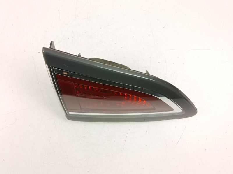 Recambio de piloto porton izquierdo para renault scénic iii (jz0/1_) 1.5 dci referencia OEM IAM 265551471R  