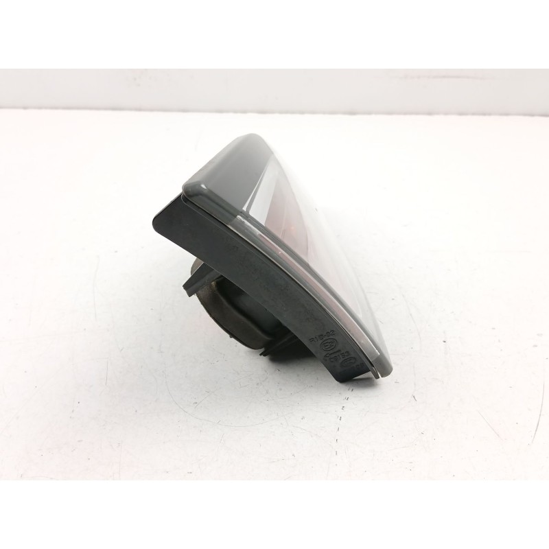 Recambio de piloto porton izquierdo para renault scénic iii (jz0/1_) 1.5 dci referencia OEM IAM 265551471R  