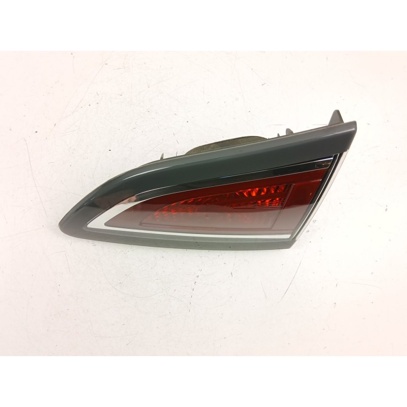 Recambio de piloto porton derecho para renault scénic iii (jz0/1_) 1.5 dci referencia OEM IAM 265507464R  