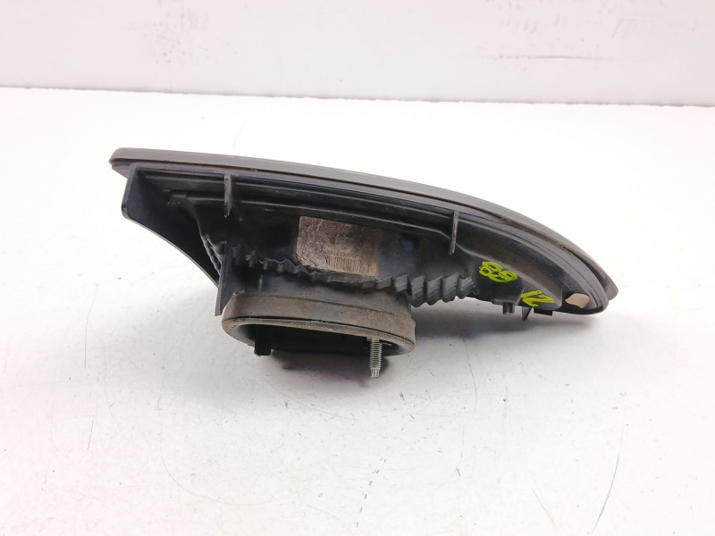 Recambio de piloto porton derecho para renault scénic iii (jz0/1_) 1.5 dci referencia OEM IAM 265507464R  