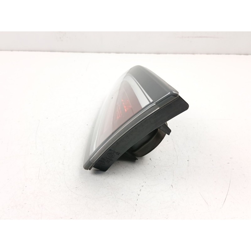 Recambio de piloto porton derecho para renault scénic iii (jz0/1_) 1.5 dci referencia OEM IAM 265507464R  