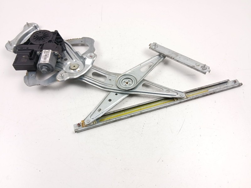 Recambio de elevalunas trasero derecho para renault scénic iii (jz0/1_) 1.5 dci referencia OEM IAM 827303178R  