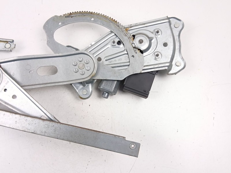 Recambio de elevalunas delantero derecho para renault scénic iii (jz0/1_) 1.5 dci referencia OEM IAM 807302741R  