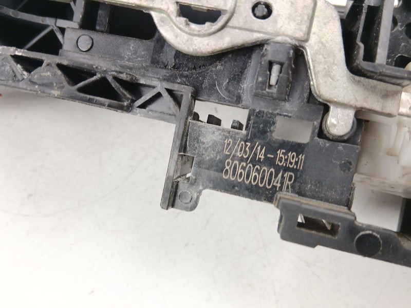 Recambio de manilla delantera derecha para renault scénic iii (jz0/1_) 1.5 dci referencia OEM IAM 806060041R  