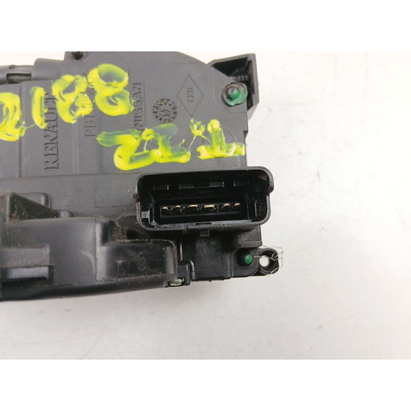 Recambio de cerradura puerta trasera izquierda para renault scénic iii (jz0/1_) 1.5 dci referencia OEM IAM 825030032R  