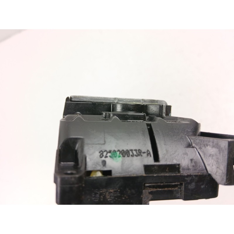 Recambio de cerradura puerta trasera derecha para renault scénic iii (jz0/1_) 1.5 dci referencia OEM IAM 825020033R  