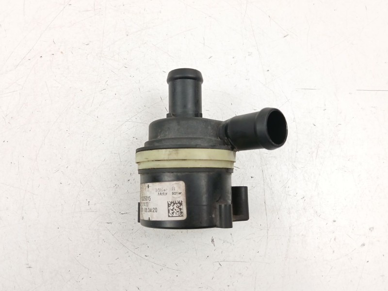 Recambio de bomba agua para opel astra j (p10) 1.3 cdti (68) referencia OEM IAM 13326015  